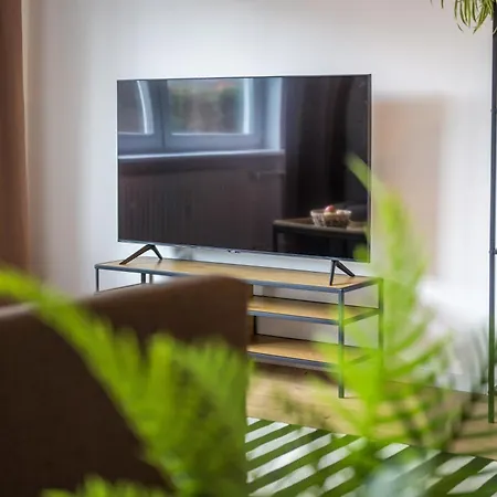 Apartment Neu: 100m² - Ideal Fuer Familien/geschaeftsr. - Hbf
