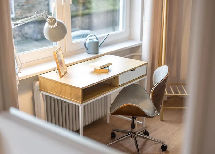 아파트 Neu: 100m² - Ideal Fuer Familien/geschaeftsr. - Hbf 코블렌츠