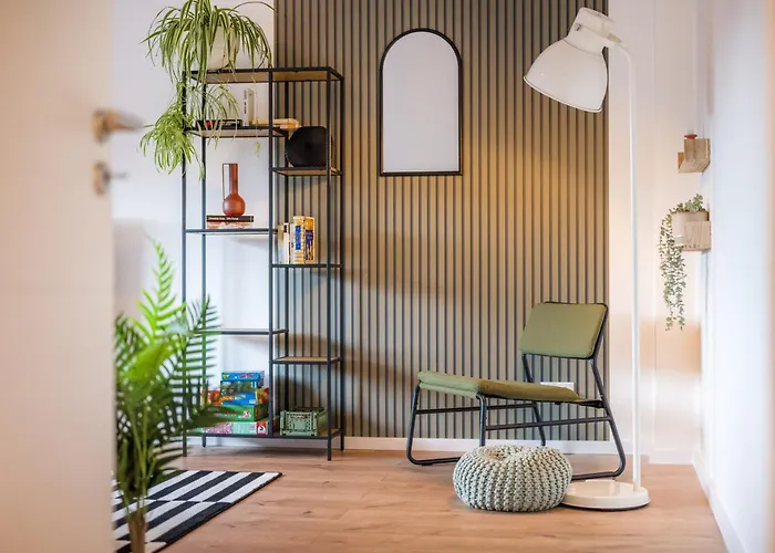 아파트 Neu: 100m² - Ideal Fuer Familien/geschaeftsr. - Hbf