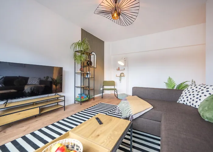 아파트 Neu: 100m² - Ideal Fuer Familien/geschaeftsr. - Hbf *